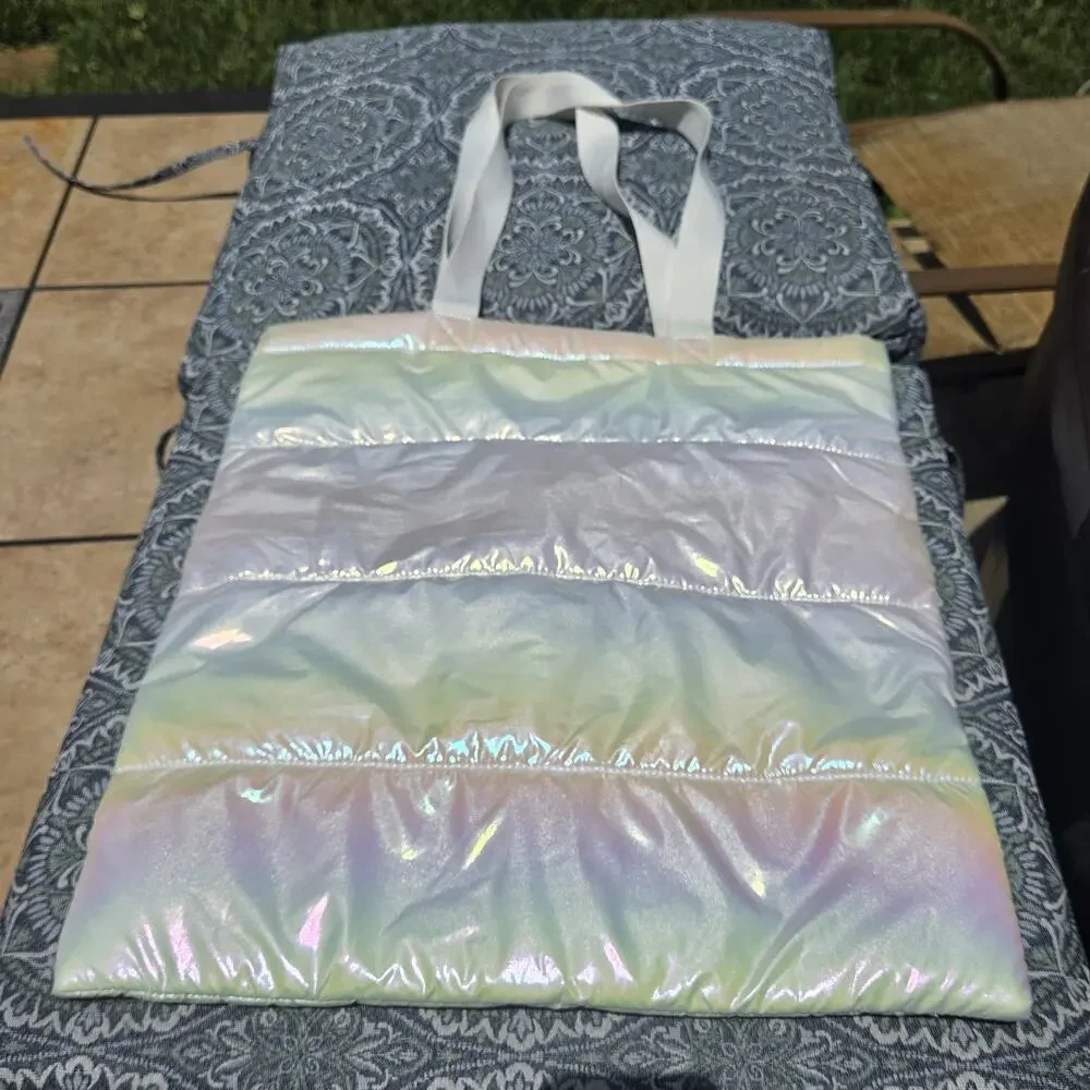 Bath & Body Works Iridescent White Puffer Tote Bag Shopping 2023